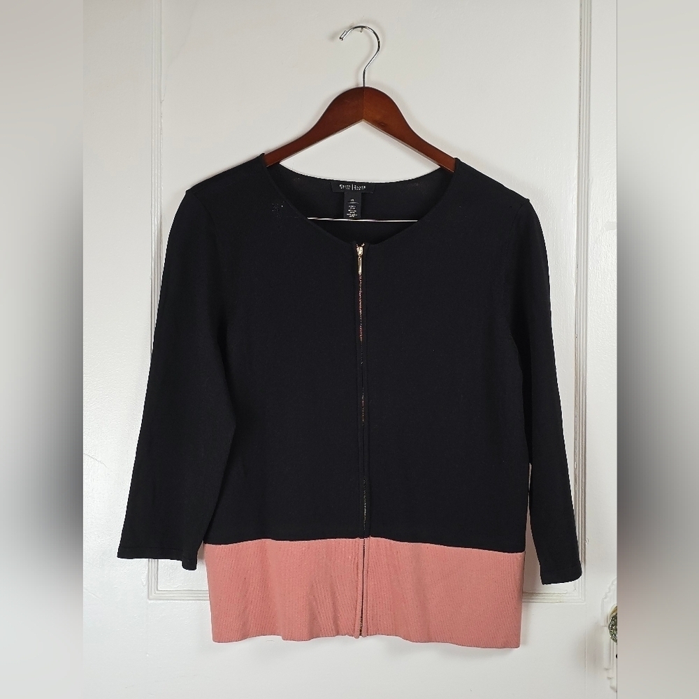 White House Black Market Black and Dusty Rose Zip Front Top XL